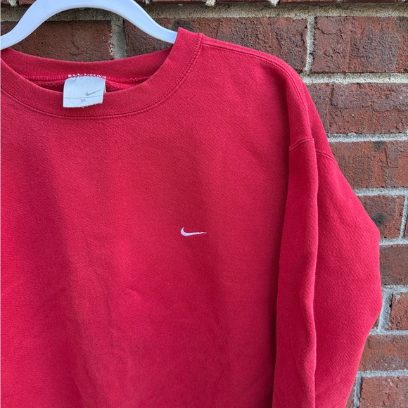 Nike Vintage 90s Y2K Red Crewneck Sweatshirt Size XL Men’s White tag Swoosh Logo - Picture 3 of 6